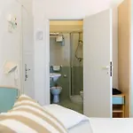 Strand Hotel Отель 3*