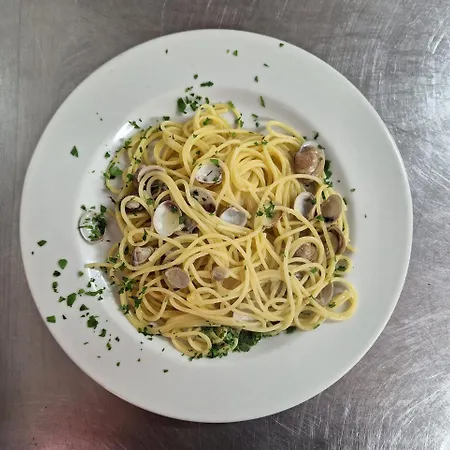 Strand Hotel 酒店 3*