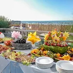 Ξενοδοχείο Strand Hotel