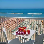 Strand Hotel Ξενοδοχείο
