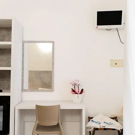 Strand Hotel 3*