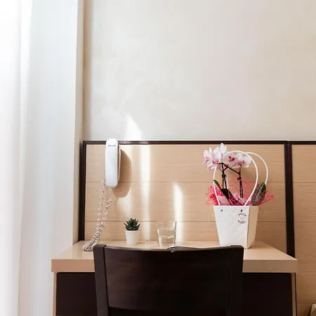 Strand Hotel Отель