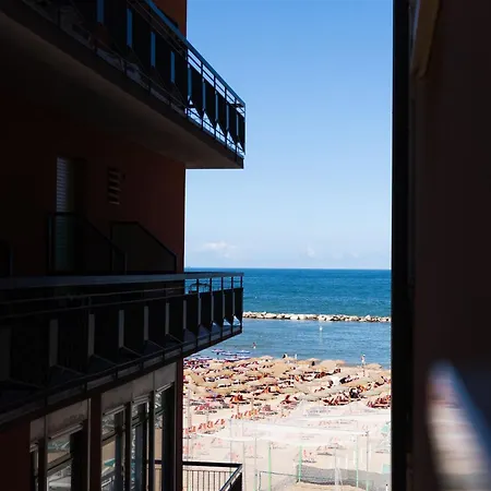 Strand Hotel Hotel 3*
