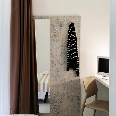 Hotel Strand Hotel 3*