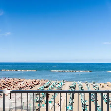 Strand Hotel Hotel