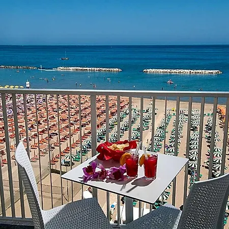 Strand Hotel 호텔 가비체 마레