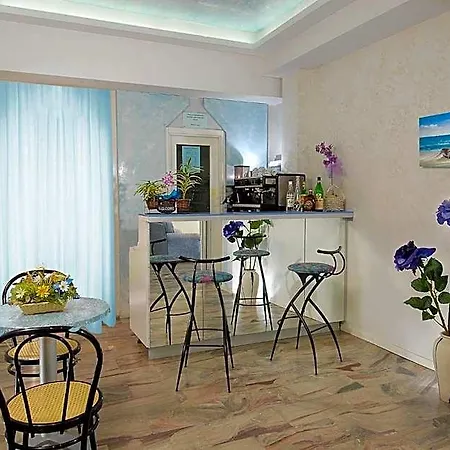 Strand Hotel 호텔