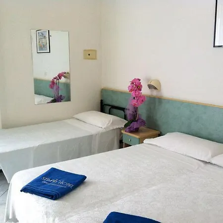 호텔 Strand Hotel 3*