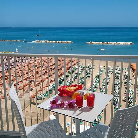 Strand Hotel Hotel